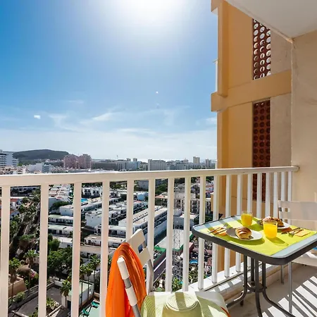 12. Comfortable In Americas * Playa de las Americas (Tenerife)