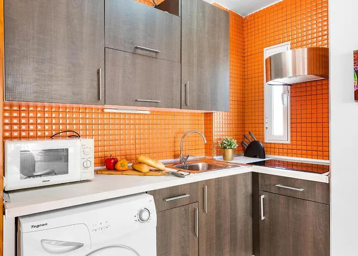 Apartment 12. Comfortable In Americas *